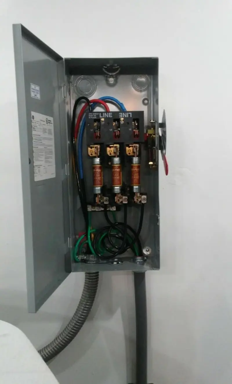 Three-phase disconnect switch installed for Electrical Wiring & Rewiring in Claymont